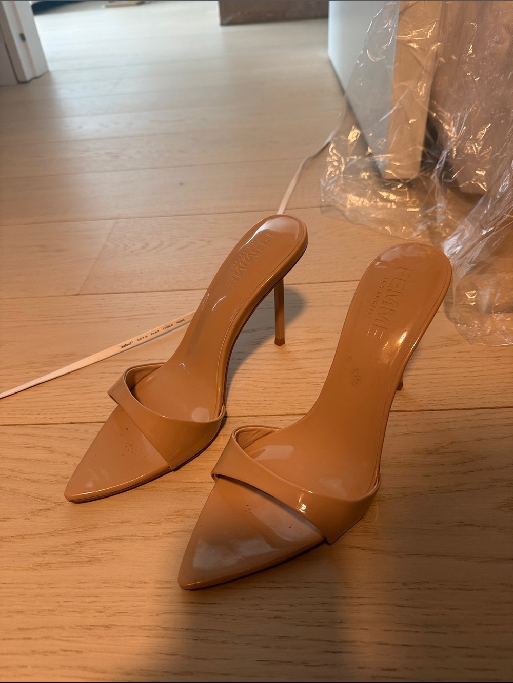 Femme La heels